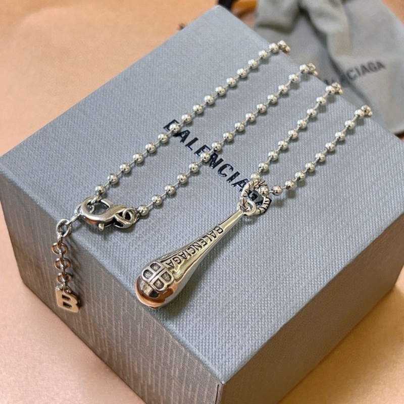 Ba1en*iaga necklaces